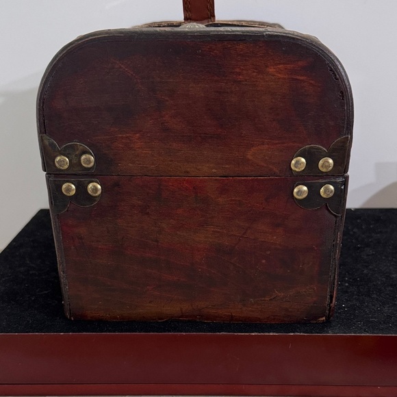 Vintage Style Brown and Yellow Decorative Trunk - Picture 4 of 9